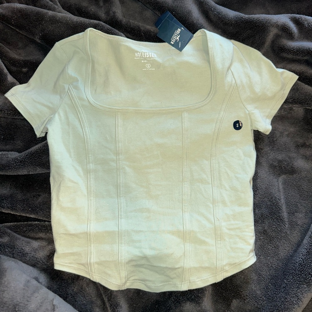 sage green low cut top